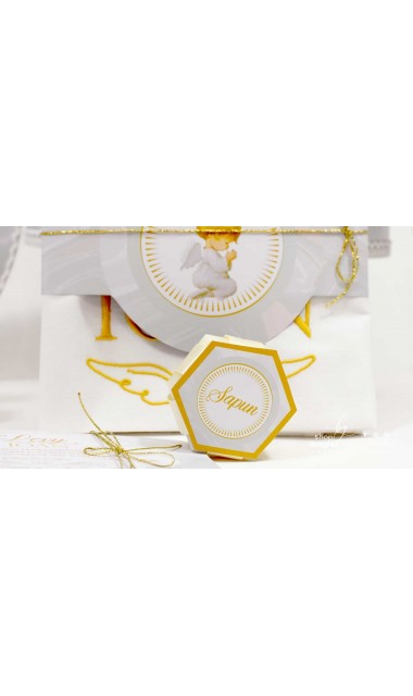 Trusou de botez cu ingeri si broderie personalizata aurie si pattern marble crem mint 40